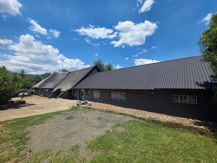 4 Bedroom Property for Sale in Olifantsnek North West